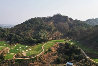 Internationally Designed 9 Hole Golf Course